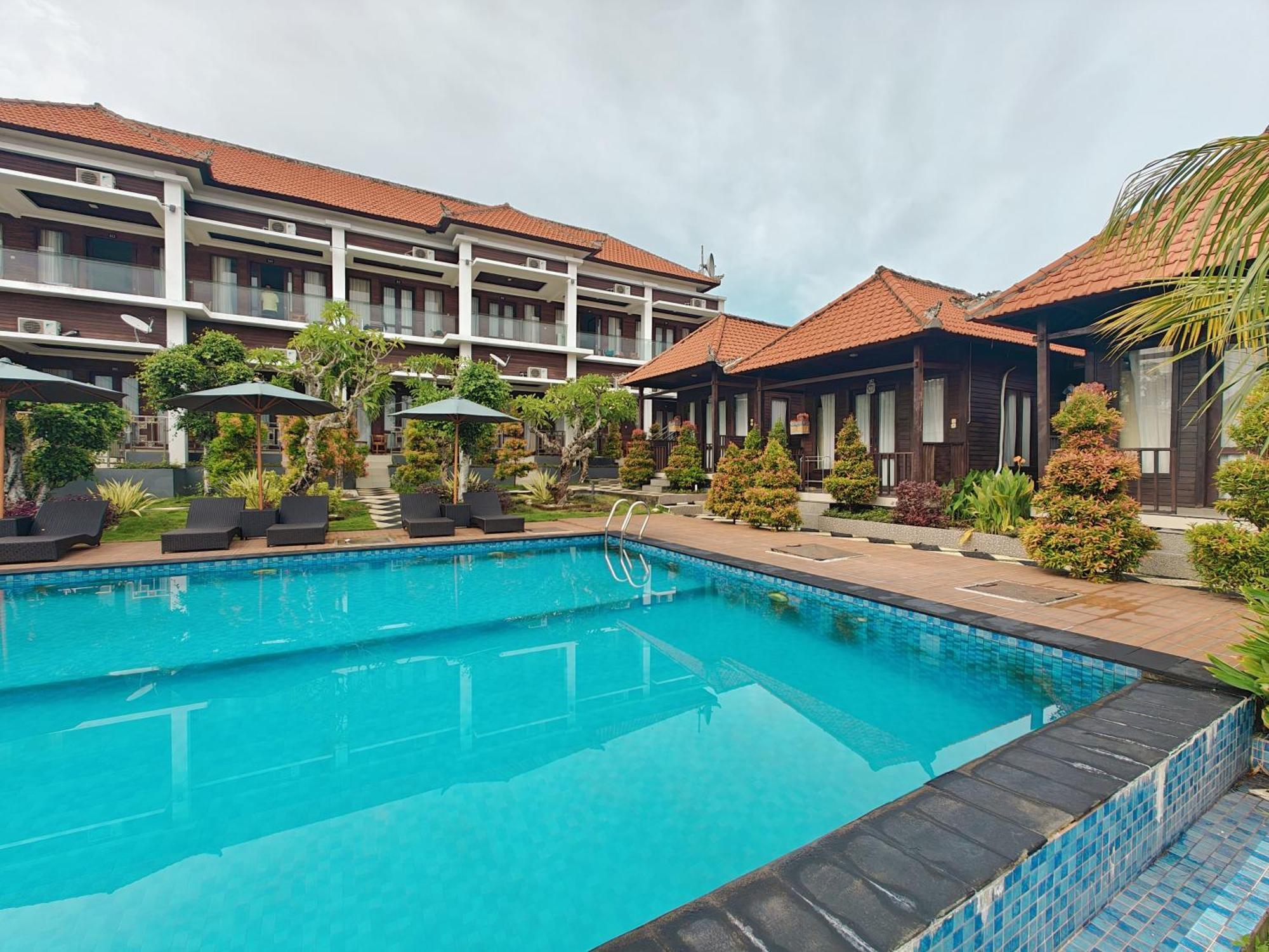 Nusa Sedayu Hotel By Ocean View Batununggul Buitenkant foto