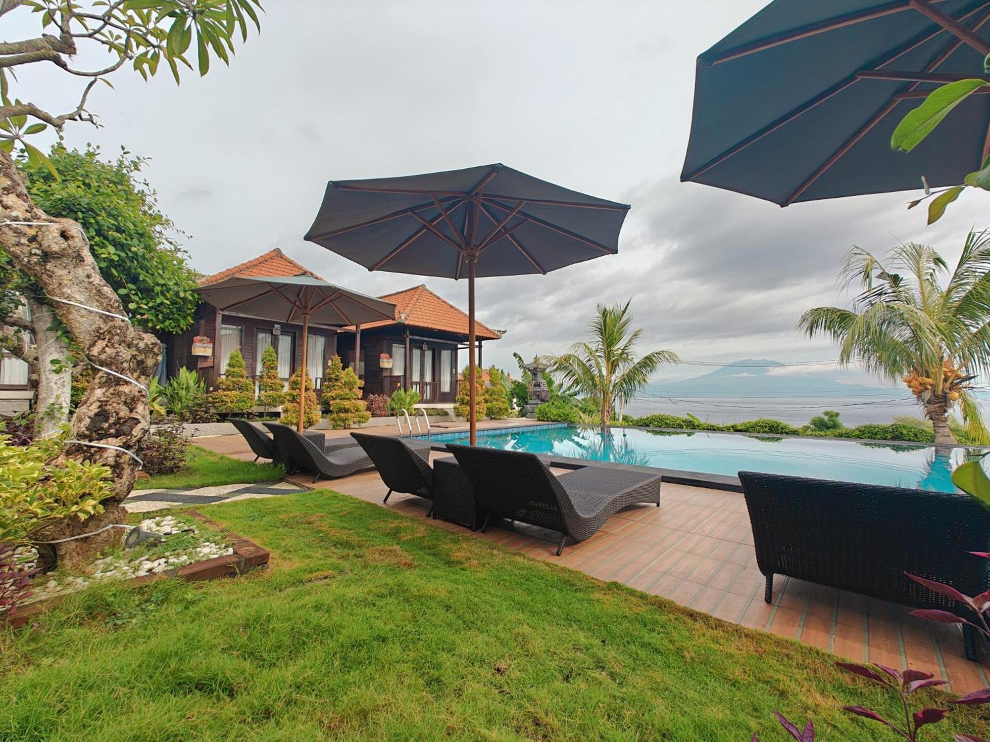 Nusa Sedayu Hotel By Ocean View Batununggul Buitenkant foto