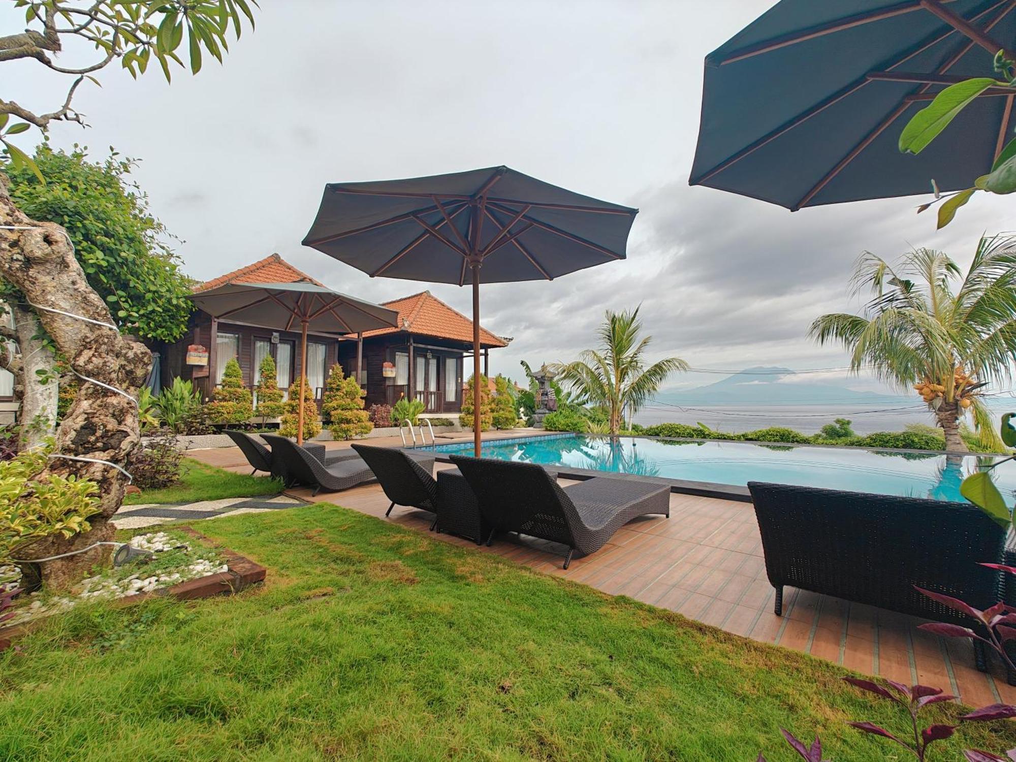 Nusa Sedayu Hotel By Ocean View Batununggul Buitenkant foto