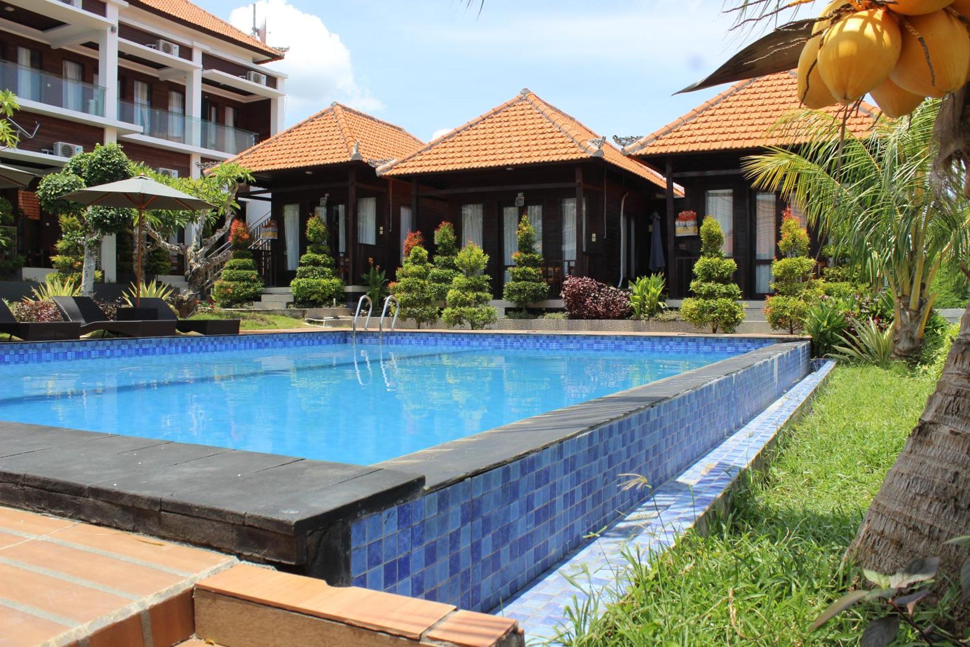 Nusa Sedayu Hotel By Ocean View Batununggul Buitenkant foto